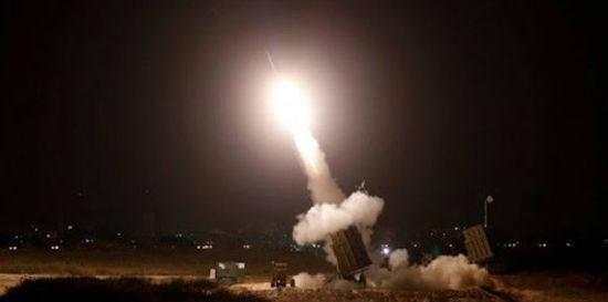 مليشيا الحوثي تطلق صاروخاً باليستياً باتجاه كشر