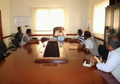 التوصل لاتفاق للتعاون بين مديرية المكلا ومؤسسة التكافل الإنساني