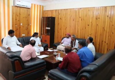 باكريت يؤكد على دعمه للقطاع الزراعي في المهرة 