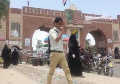 مراقبة الفتيات.. الحوثي يطبق سياسية داعش في الجامعات