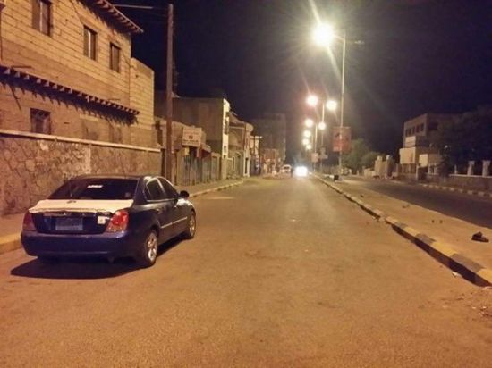 قبل قليل ..عودة التيار الكهربائي لعدد من المناطق بعدن