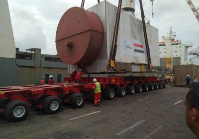 محطة الحاويات تتسلم معدات وتوربينات مشروع محطة كهرباء عدن