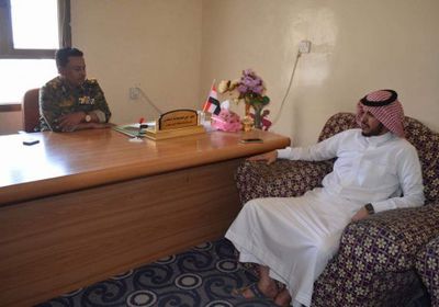 مدير شرطة سقطرى يناقش مع "مقبل " تهيئة المراكز الأمنية بالمحافظة (صور)