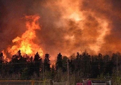 السلطات اليونانية تتهم 20 شخصًا بالإهمال في حرائق غابات