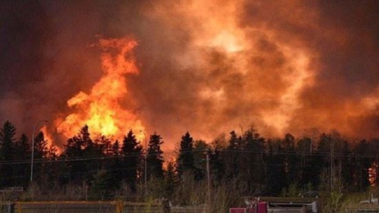 السلطات اليونانية تتهم 20 شخصًا بالإهمال في حرائق غابات