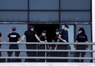 اليونان تخلى مبني المحكمة العليا في آثينا بسبب تحذير من قنبلة