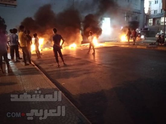 تصاعد الاحتجاجات في المنصورة وإغلاق الشوارع الرئيسية للمطالبة بالكشف عن قتلة "دنبع"  (صور)