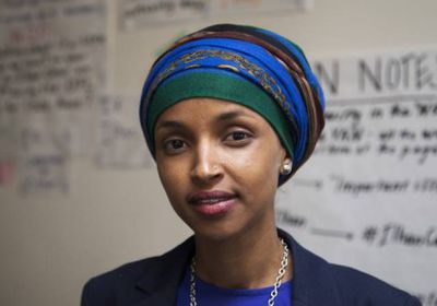 الفراج: إلهان عمر تتعرض لواحدة من أشرس وأعنف الهجمات