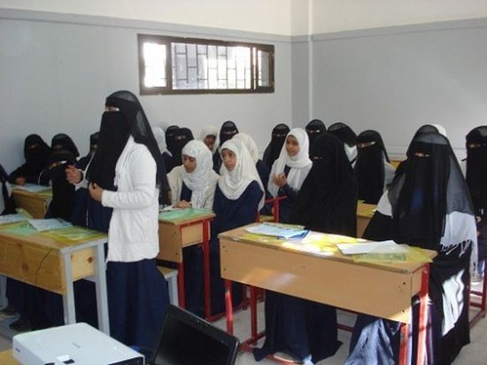 الأمم المتحدة تدفع رواتب نحو 100 ألف مدرس في اليمن