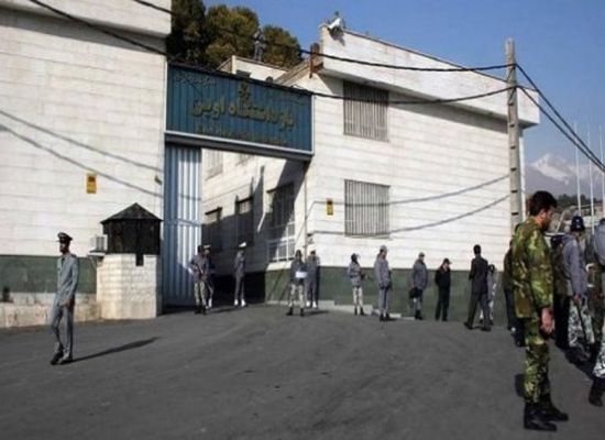 الحكم على أمريكي معتقل داخل سجون إيران (تفاصيل)