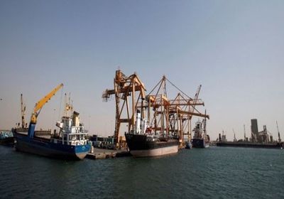 عاجل.. التحالف: 8 سفن في مينائي الحديدة والصليف تحمل مواد غذائية ومشتقات نفطية