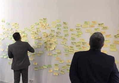 بن فريد: مراكز البحوث تخلق "طلاسم" بعيدة عن الواقع في اليمن