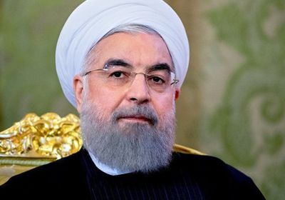 روحاني يكشف اعتزامه إنشاء سكة حديد تربط إيران بالعراق