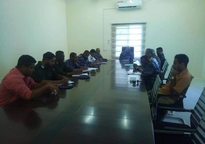 مناقشة تعزيز عمل أقسام الأمن والشرطة بمديريات ساحل حضرموت 