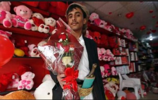 الحوثيون يحاكمون 14 شاباً بصنعاء بتهمة الاحتفال بعيد الحب (تفاصيل حصرية)