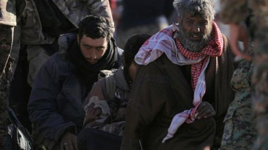 خلال 24 ساعة 3 آلاف داعشي يستسلمون في شرق سوريا