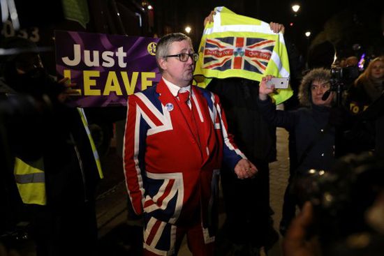 لندن.. وقفة أمام البرلمان لدعم عملية الانفصال عن الاتحاد الأوروبى