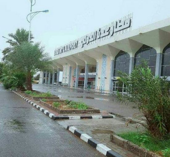 مساعي لتنفيذ مشروع صيانة مدرج مطار عدن