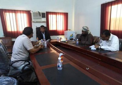 خطط لتأهيل مواقع التشجير والمسطحات الخضراء بالمكلا