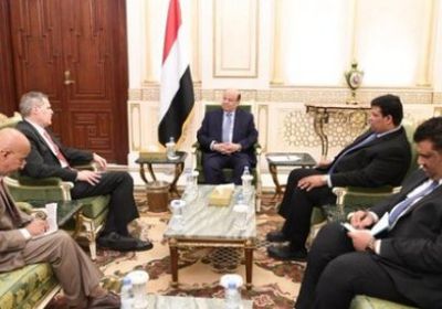 الأشقر يسخر من تكرار زيارات السفير الأمريكي لهادي دون جدوى