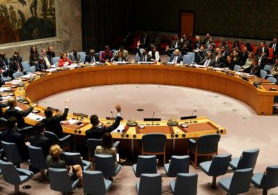 بصواريخ «كاتيوشا».. الحوثيون يرفضون بيان الدول دائمة العضوية في مجلس الأمن