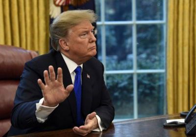 ترامب يغرد بـ "الفيتو" بعد إلغاء الكونجرس حالة الطوارئ