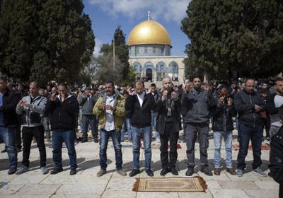 آلاف الفلسطينيين يؤدون صلاة الغائب بالأقصى على أرواح ضحايا نيوزيلندا (صور)