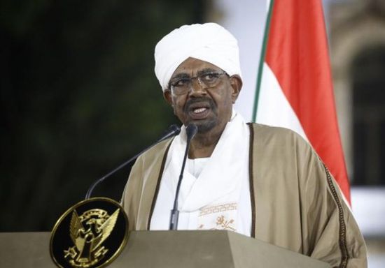 مدير المخابرات السودانية: قرارات "البشير" حافظت على أمن البلاد