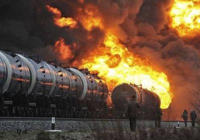 مقتل مواطنين في انفجار بأحد قطارات باكستان