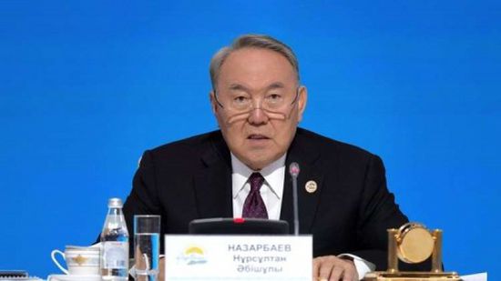 رئيس كازاخستان يتخلى عن منصبه بعد ٢٩ عاما