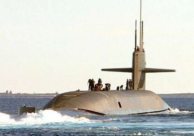 غواصة نووية أمريكية تبدأ دوريات في مياه البحر المتوسط