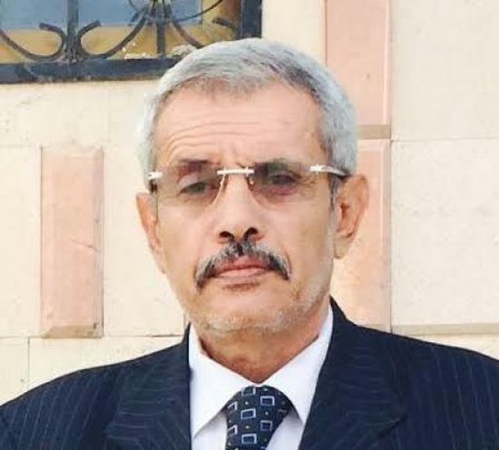 الحوثيون يدينون وزيراً مؤتمرياً موالٍ لهم بالفساد (وثائق)
