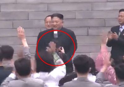 لن تصدق.. زعيم كوريا الشمالية يفصل مصوره الخاص لهذا السبب 