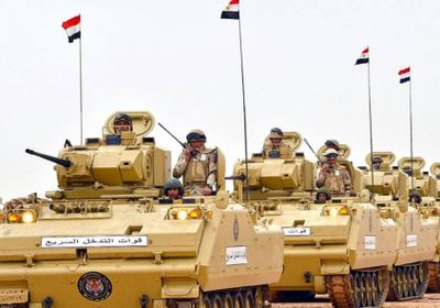 إسرائيل: مصر تشتري السلاح بشكل جنوني وتستعد للحرب