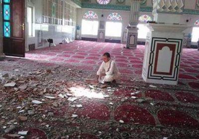 المساجد بين قصف الحوثي واغتصاب الإخوان.. مفسدون يتجرؤون على الله