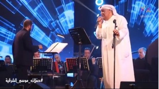 النجم نبيل شعيل يتألق بحفله بالسعودية (فيديو)