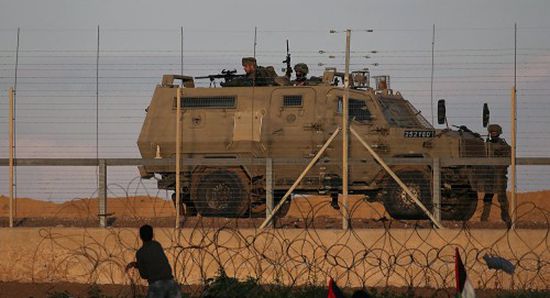 إصابة 15 فلسطينيًا بسجون الاحتلال الصهيوني بالنقب