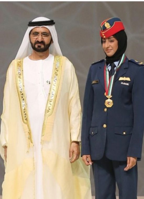 مريم المنصورى.. أول إماراتية مقاتلة بسلاح الطيران تحمل رتبة رائد
