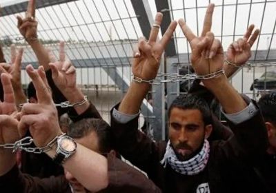 التحرير الفلسطينية وحماس تحذران من التصعيد الإسرائيلي ضد الأسرى 
