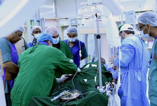 فريق "البلسم" الطبي يجري 7 عمليات قلب مفتوح و26 عملية قسطرة بالمكلا 