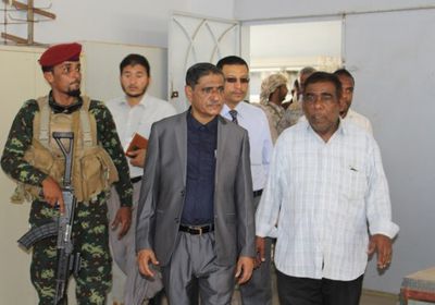 البحسني يزور المعاهد المهنية والتقنية بالمكلا.. تفاصيل وصور