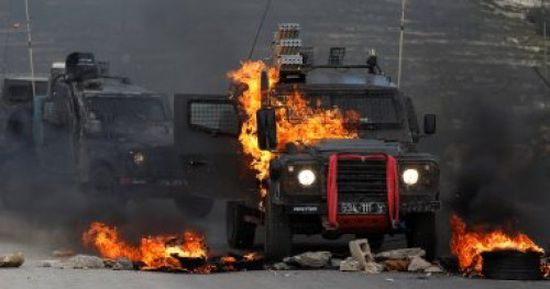 اشتباكات عنيفه بين الفلسطينين وقوات الاحتلال الإسرائيلي 