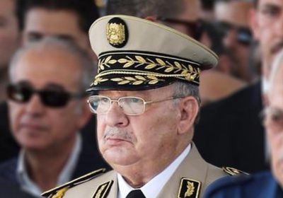 الجيش الجزائري  يرد على رواية "الانقلاب" على بوتفليقة