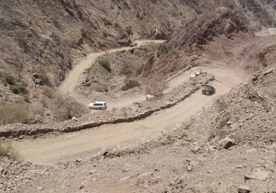 بن عطاف: بدء توسيع طريق "العسكرية خيرة" في يافع