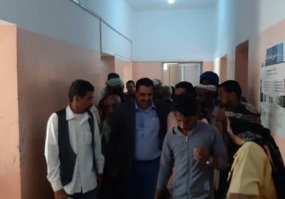 رئيس انتقالي لحج يزور مقر السلطة المحلية في الحوطة (تفاصيل)