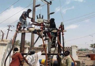عودة التيار الكهربائي لمديرية شقرة بأبين بعد انقطاع دام 4 أيام