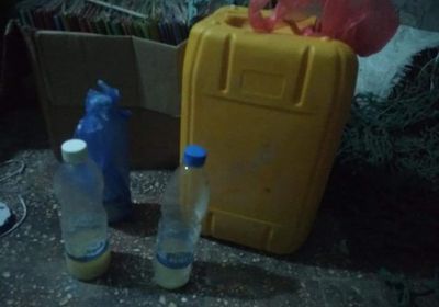 ضبط عدة أشخاص بمدينة الشحر في حالة سكر وبحوزتهم كمية من الخمور