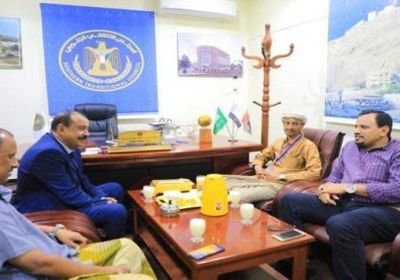 بن بريك والسقطري يتفقدان مقر الجمعية الوطنية بالعاصمة عدن 