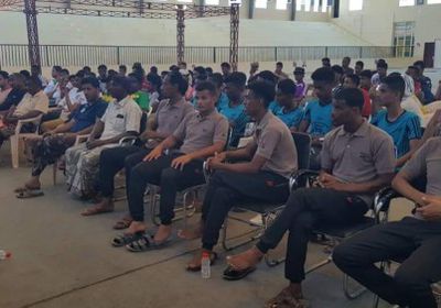 سحب قرعة بطولة الجمهورية للكرة الشاطئية في مديرية الغيضة بالمهرة (صور)