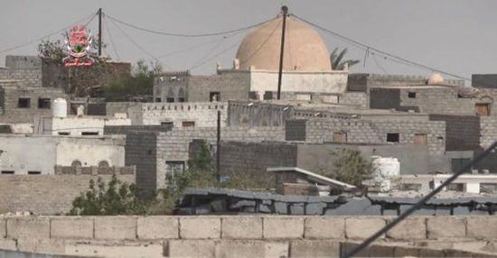 مليشيات الحوثي تقصف مواقع القوات المشتركة في الدريهمي والحديدة